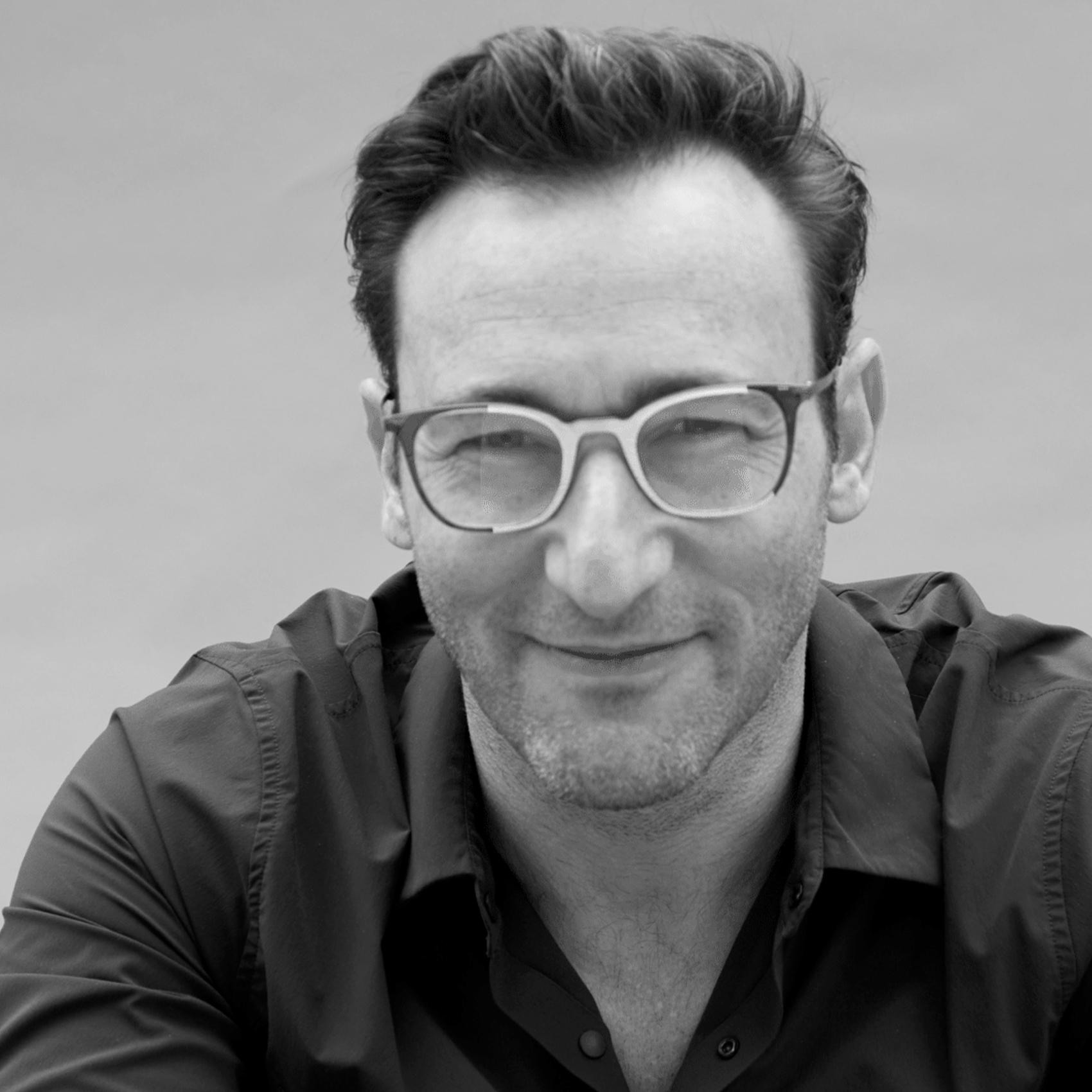 Simon sinek. Simon. Грегори Саймонс. Са́ймон Фи́ллип Ко́уэлл. Саймон Дэй.